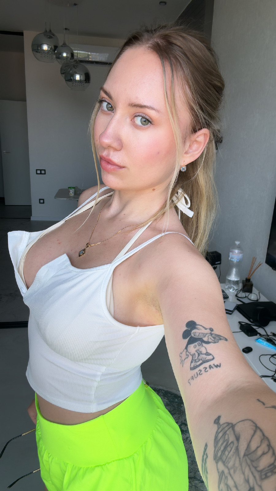 KateV in her underwear in Indianapolis