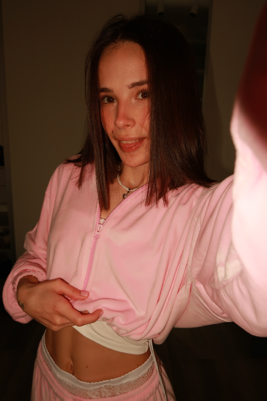 Tina brings the glow — live moments in Indianapolis